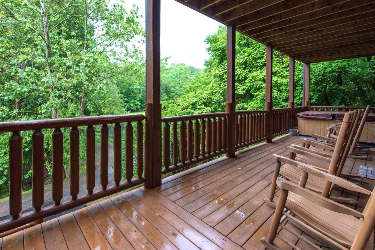 Cabin Of Dreams, 3 Bedroom Water View, Wifi, Hot Tub, Pool Table, Sleep 8 Sevierville Luaran gambar