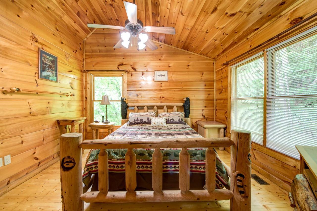 Cabin Of Dreams, 3 Bedroom Water View, Wifi, Hot Tub, Pool Table, Sleep 8 Sevierville Luaran gambar